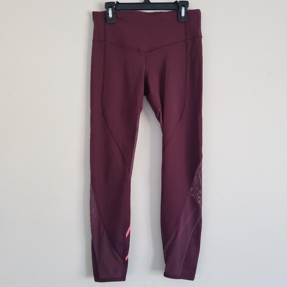 Lululemon All Meshed Up 7/8 Tight Bordeaux Drama/Flash Light Size 4